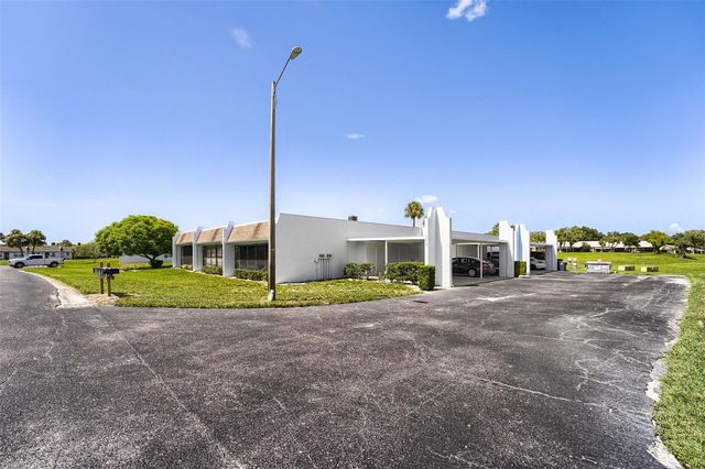 11210 CARRIAGE HILL DRIVE 6, Port Richey, FL 34668