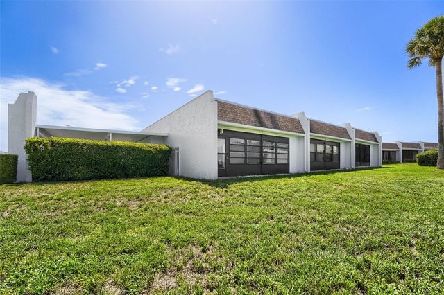 11210 CARRIAGE HILL DRIVE 6, Port Richey, FL 34668