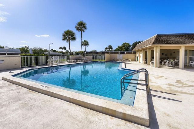 11210 CARRIAGE HILL DRIVE 6, Port Richey, FL 34668