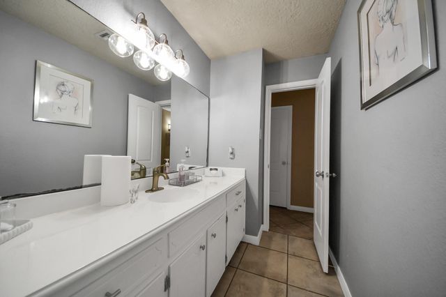 613 Luella Ave, Deer Park, TX 77536