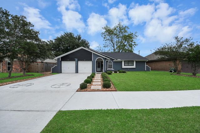 613 Luella Ave, Deer Park, TX 77536