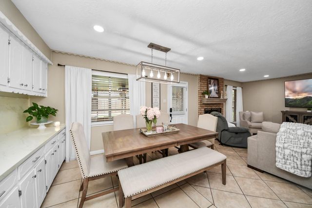 613 Luella Ave, Deer Park, TX 77536