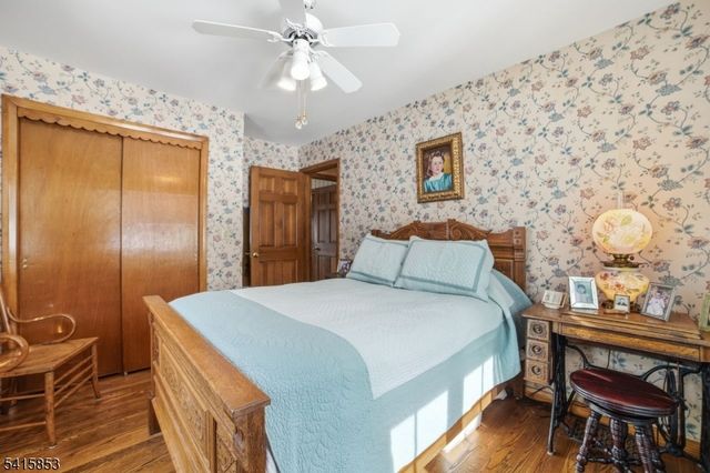 36 Page Dr, Oakland Boro, NJ 07436