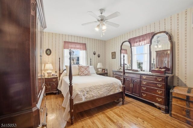 36 Page Dr, Oakland Boro, NJ 07436