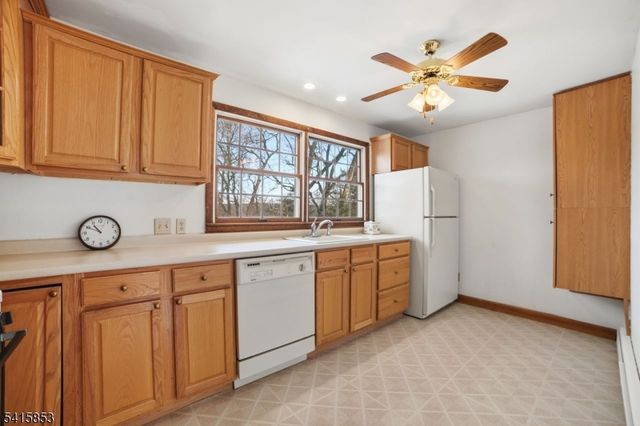 36 Page Dr, Oakland Boro, NJ 07436