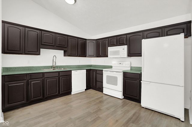 3939 Gray Pond Court, Indianapolis, IN 46237