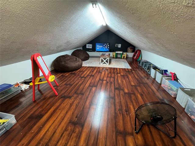 408 S 5th Street, Hammon, OK 73650