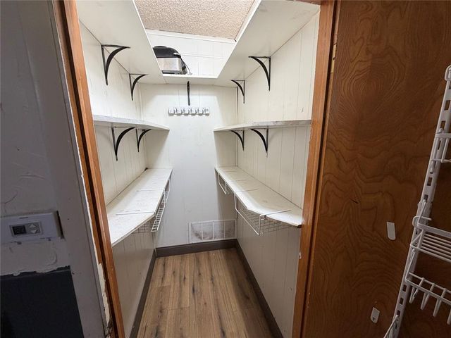 408 S 5th Street, Hammon, OK 73650