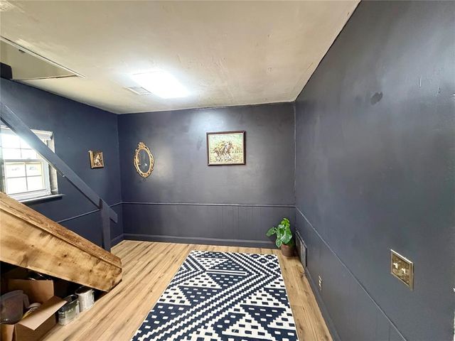 408 S 5th Street, Hammon, OK 73650