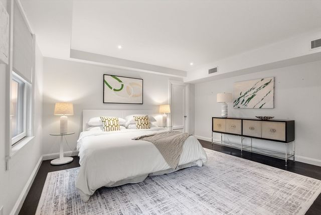 2 Commonwealth 9A, Boston, MA 02116