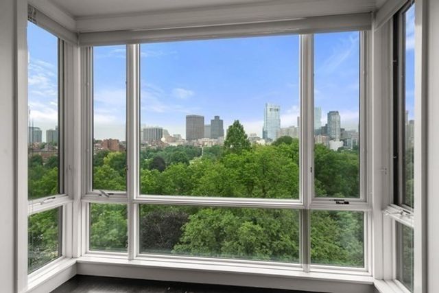 2 Commonwealth 9A, Boston, MA 02116