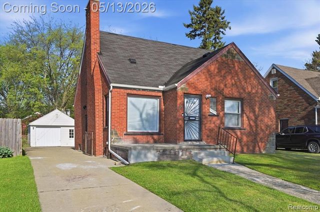 17377 Dresden Street, Detroit, MI 48205
