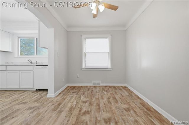 17377 Dresden Street, Detroit, MI 48205