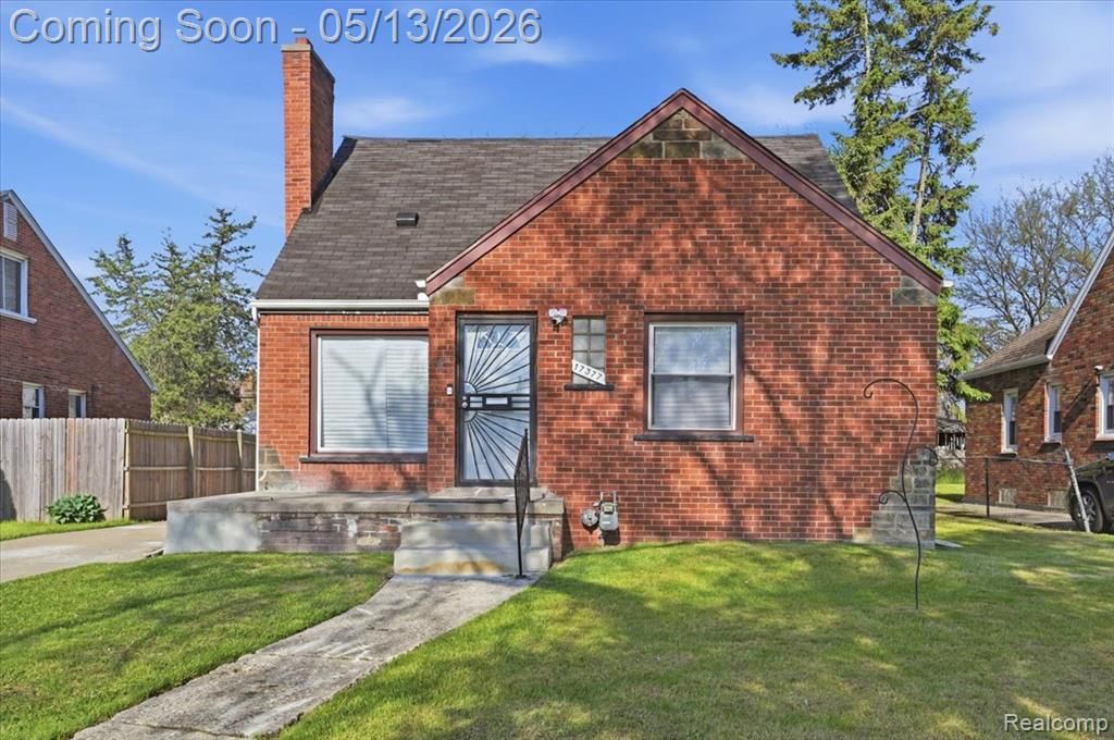17377 Dresden Street, Detroit, MI 48205