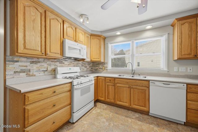 1 Victor Drive, Guilderland, NY 12203