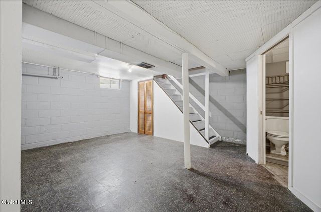 1 Victor Drive, Guilderland, NY 12203