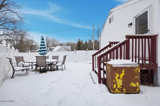 1 Victor Drive, Guilderland, NY 12203