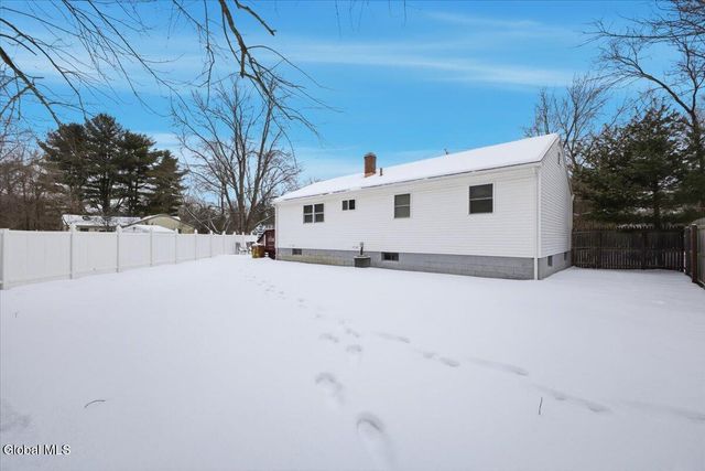 1 Victor Drive, Guilderland, NY 12203