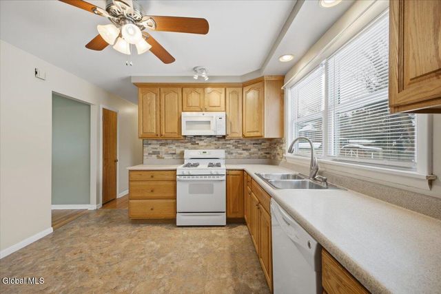 1 Victor Drive, Guilderland, NY 12203