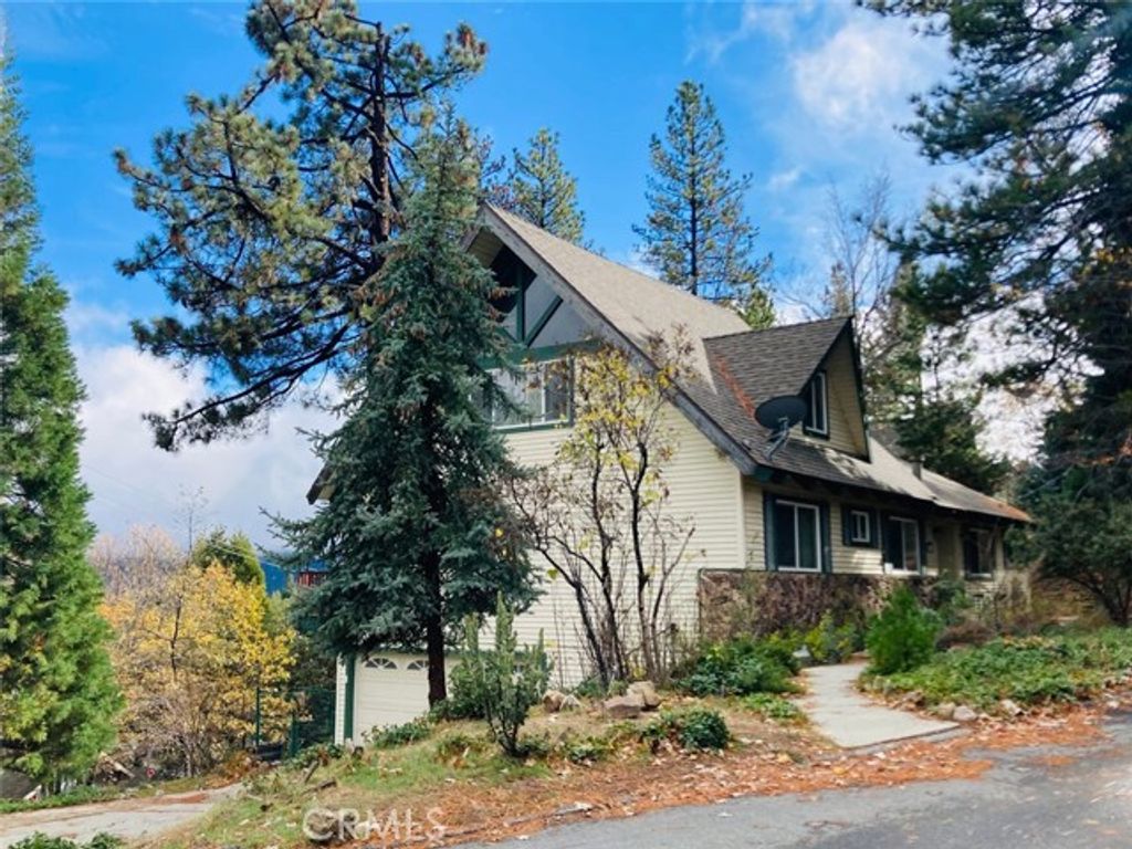 943 Nadelhorn, Lake Arrowhead, CA 92352