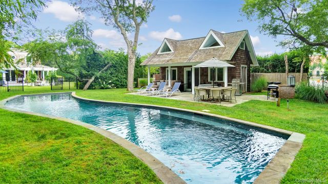 9 Ocame Avenue, Westhampton Beach, NY 11978