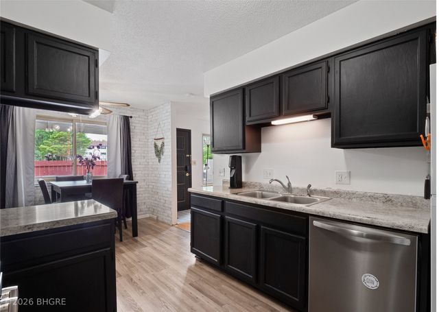 983 10th Avenue NW, Altoona, IA 50009