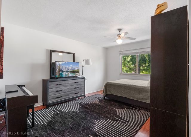 983 10th Avenue NW, Altoona, IA 50009