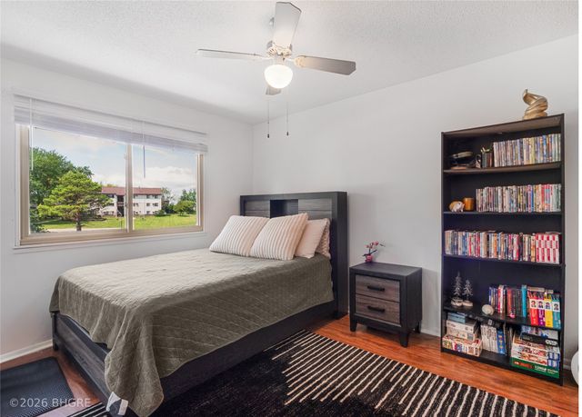 983 10th Avenue NW, Altoona, IA 50009