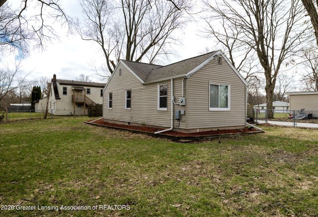 5017 Ingham Street, Lansing, MI 48911