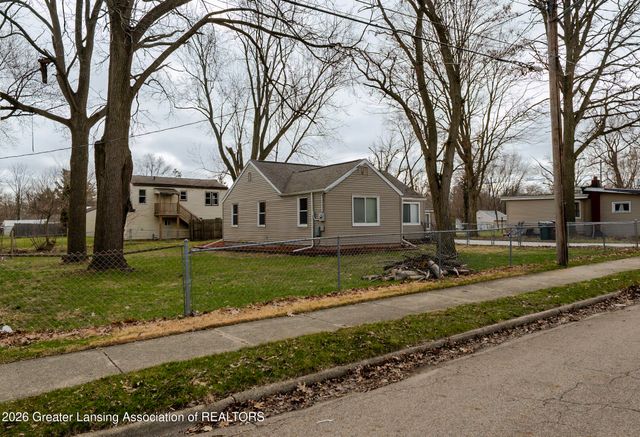 5017 Ingham Street, Lansing, MI 48911