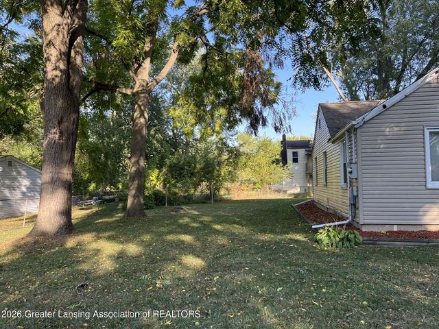 5017 Ingham Street, Lansing, MI 48911
