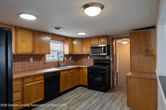 5017 Ingham Street, Lansing, MI 48911