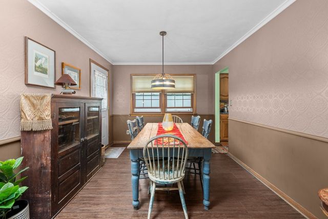 4131 Fillmore Lane, Davenport, IA 52806