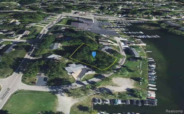 1150 Kirkwood Street, Waterford, MI 48328