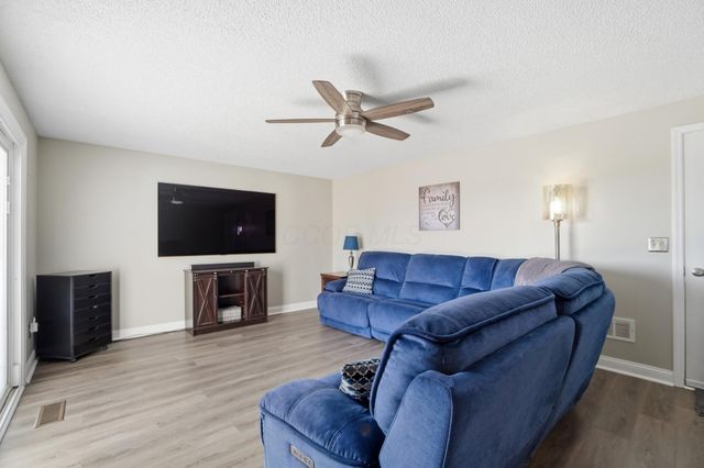 4990 Pegasus Court, Hilliard, OH 43026