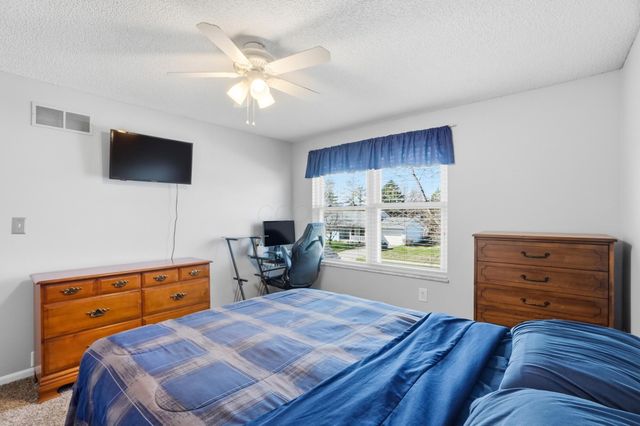 4990 Pegasus Court, Hilliard, OH 43026