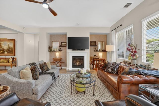 9021 Fallsmont Dr, El Dorado Hills, CA 95762