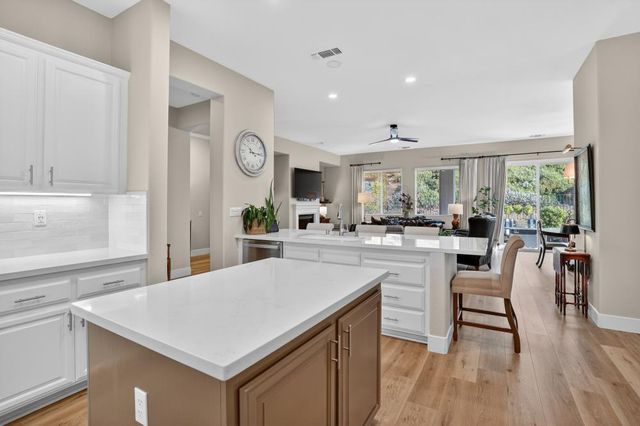 9021 Fallsmont Dr, El Dorado Hills, CA 95762