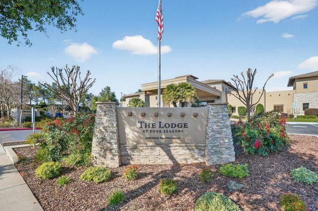 9021 Fallsmont Dr, El Dorado Hills, CA 95762