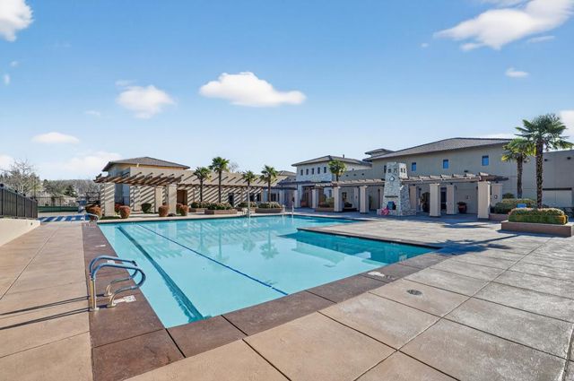 9021 Fallsmont Dr, El Dorado Hills, CA 95762