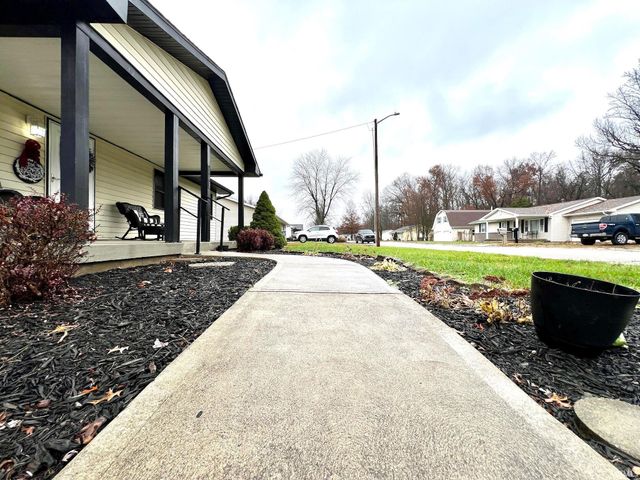 149 Hel Mar Drive, Mitchell, IN 47446