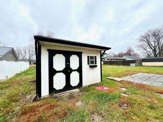 149 Hel Mar Drive, Mitchell, IN 47446