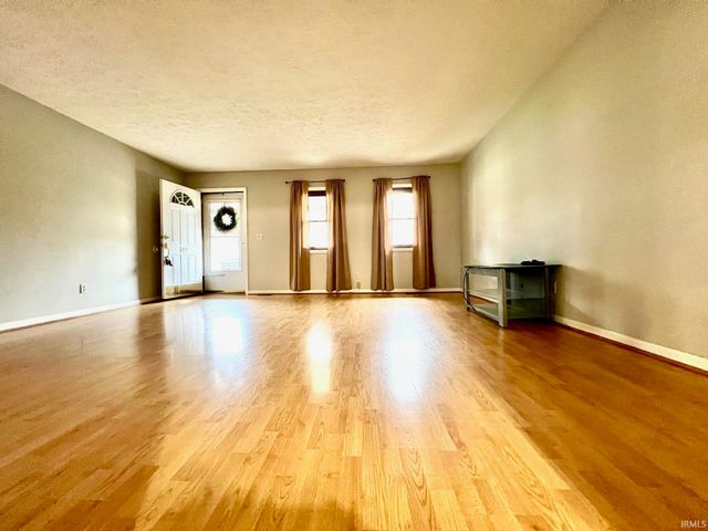 149 Hel Mar Drive, Mitchell, IN 47446