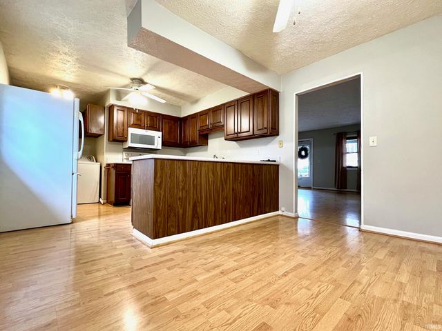 149 Hel Mar Drive, Mitchell, IN 47446