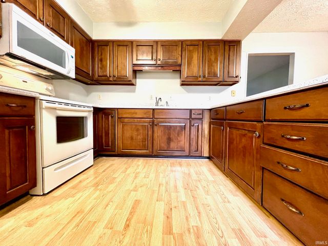 149 Hel Mar Drive, Mitchell, IN 47446