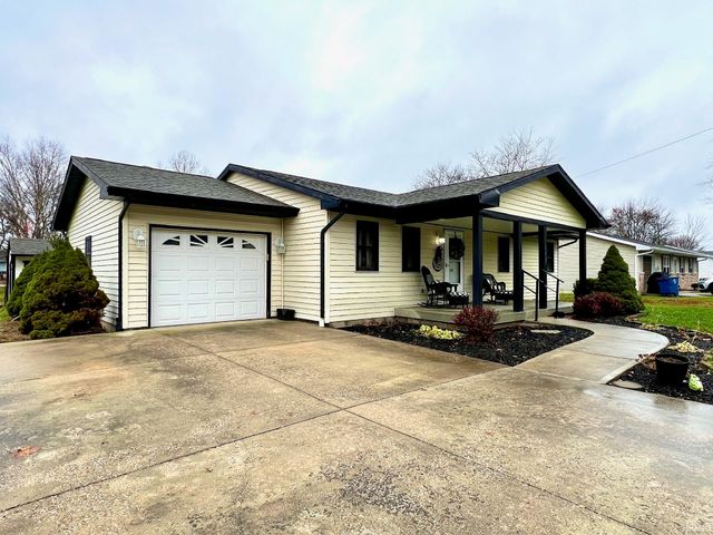 149 Hel Mar Drive, Mitchell, IN 47446