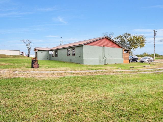 4921 Highway 48, N, Nunnelly, TN 37137