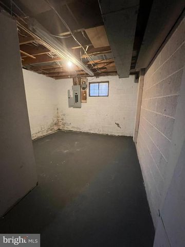 8102 CAREY BRANCH DR, Fort Washington, MD 20744