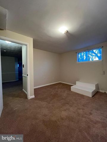 8102 CAREY BRANCH DR, Fort Washington, MD 20744