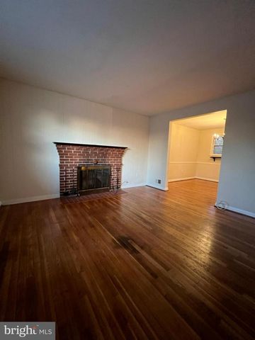 8102 CAREY BRANCH DR, Fort Washington, MD 20744